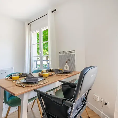 Sweet Apartment *